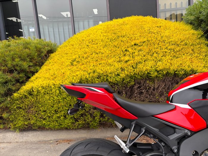 2017 Honda CBR1000RR (FIREBLADE) Red