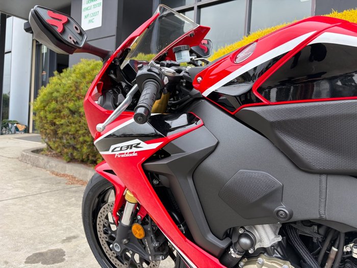 2017 Honda CBR1000RR (FIREBLADE) Red