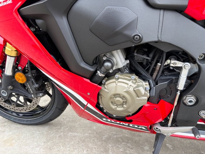 2017 Honda CBR1000RR (FIREBLADE) Red
