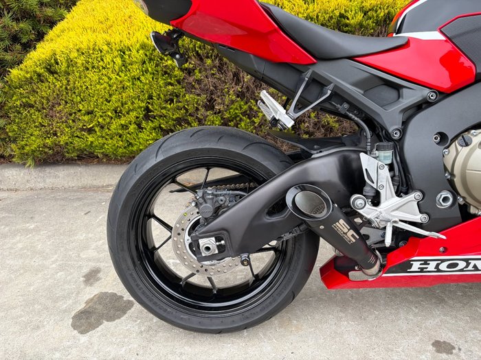 2017 Honda CBR1000RR (FIREBLADE) Red