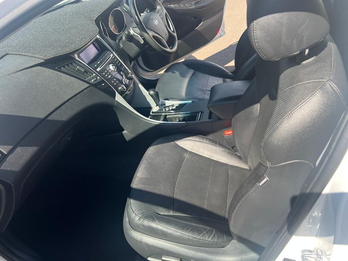 2010 Hyundai i45 Premium