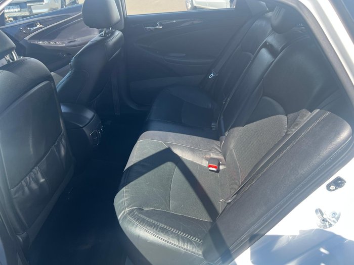 2010 Hyundai i45 Premium