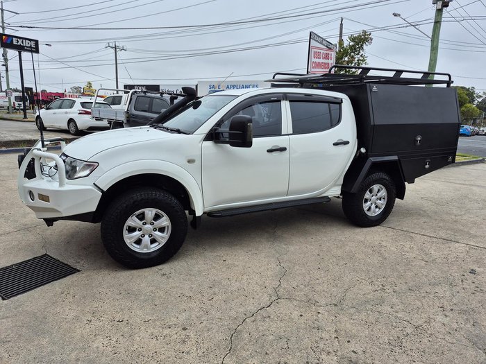 2015 Mitsubishi Triton GLX MN MY15 4X4 Dual Range White