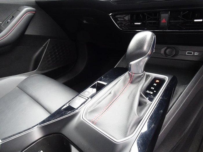 2024 MG MG5 Vibe MY24 Dover White