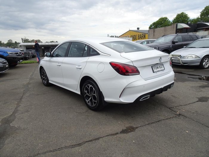 2024 MG MG5 Vibe MY24 Dover White