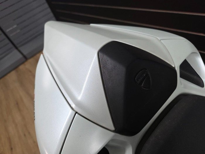 2014 DUCATI 899 PANIGALE White