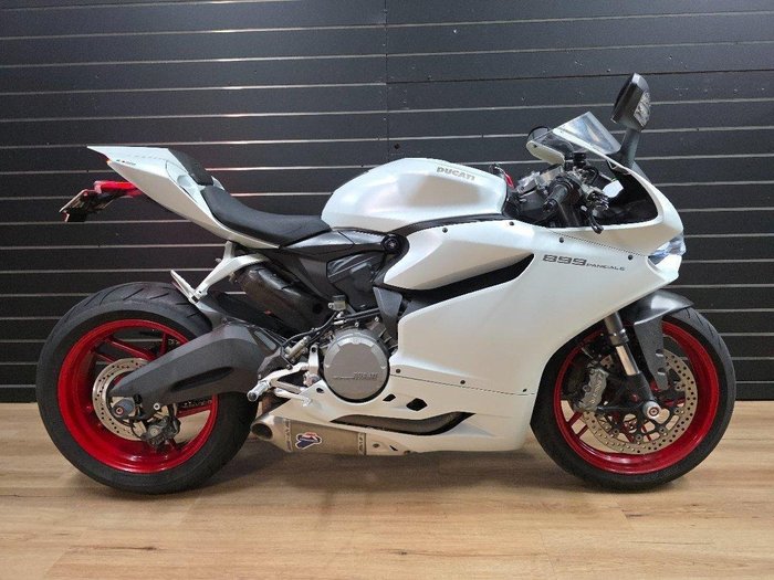 2014 DUCATI 899 PANIGALE White