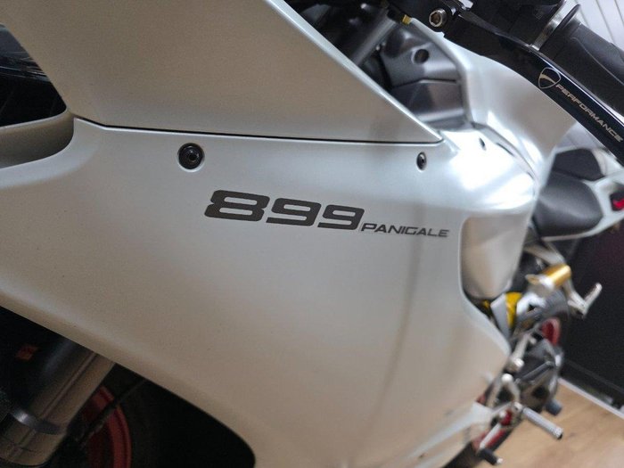 2014 DUCATI 899 PANIGALE White