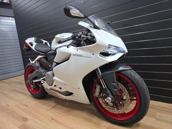 2014 DUCATI 899 PANIGALE White