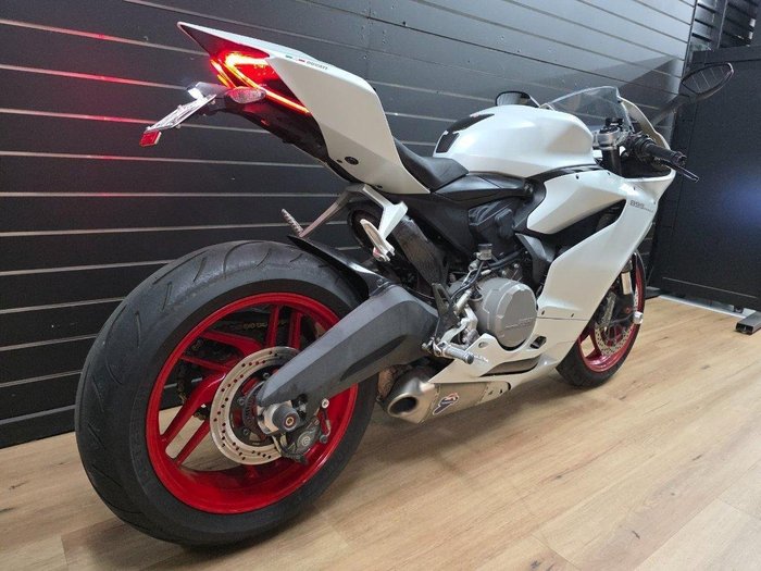 2014 DUCATI 899 PANIGALE White
