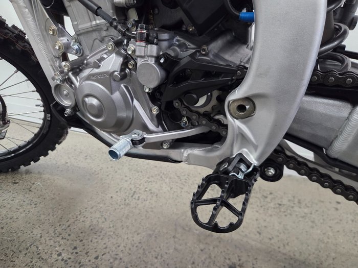 2024 Honda CRF450R Red