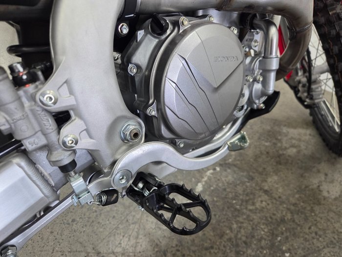 2024 Honda CRF450R Red