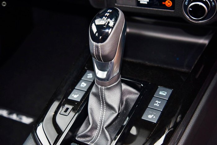 2025 Isuzu D-MAX BLADE