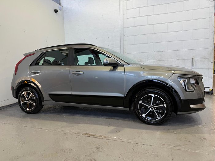 2024 Kia Niro HEV S