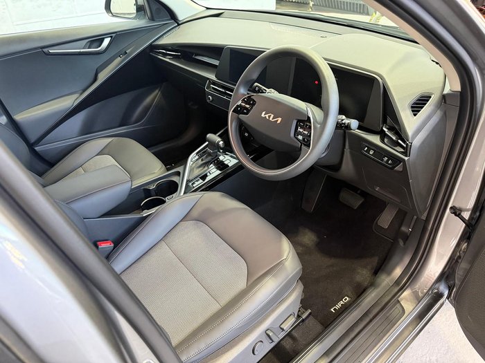 2024 Kia Niro HEV S