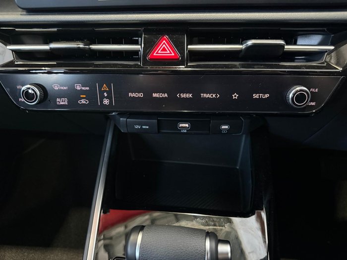 2024 Kia Niro HEV S