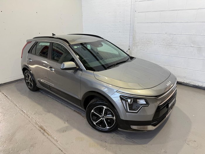 2024 Kia Niro HEV S