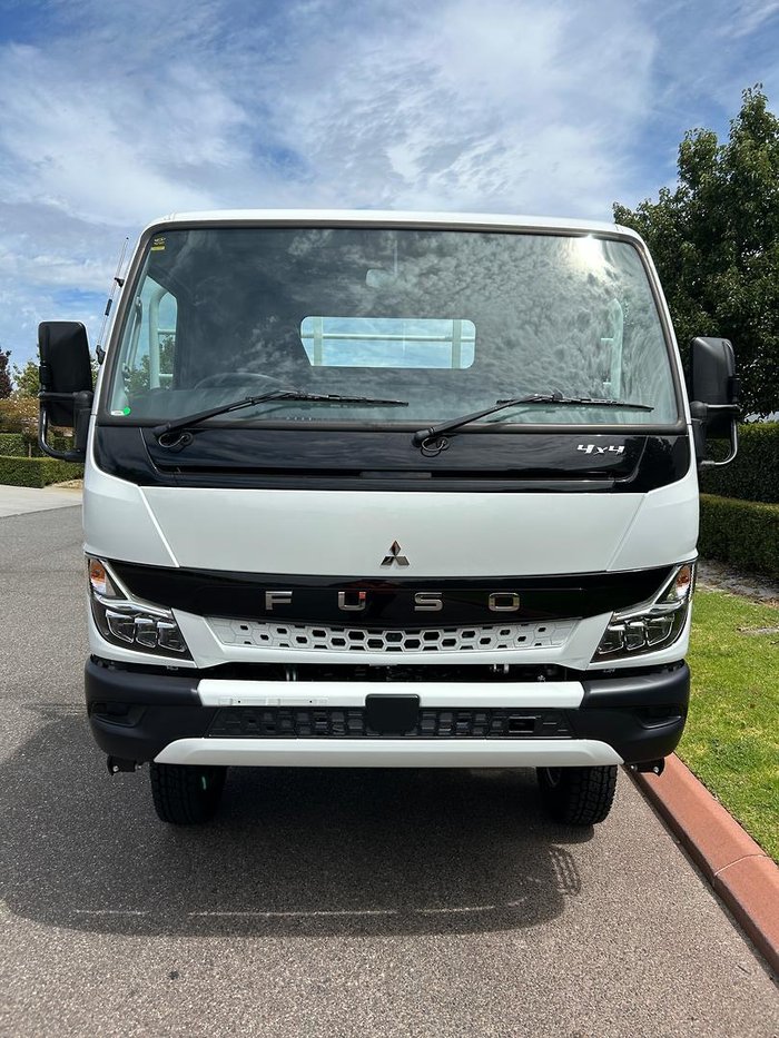 2025 Fuso Canter 4x4 White