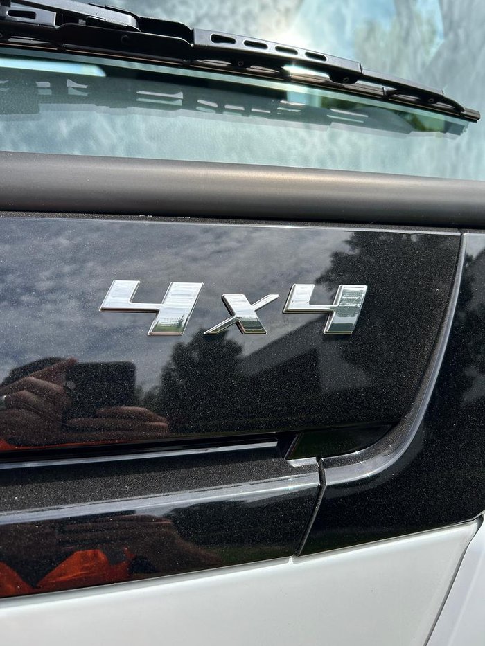 2025 Fuso Canter 4x4 White