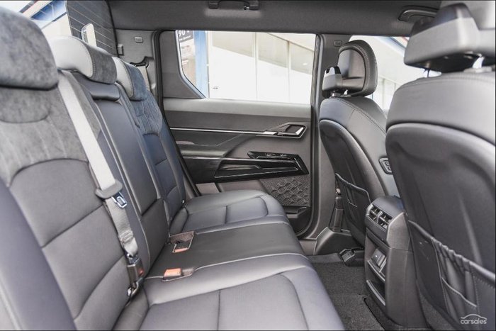 2026 KGM Musso EV 2WD Black Edge