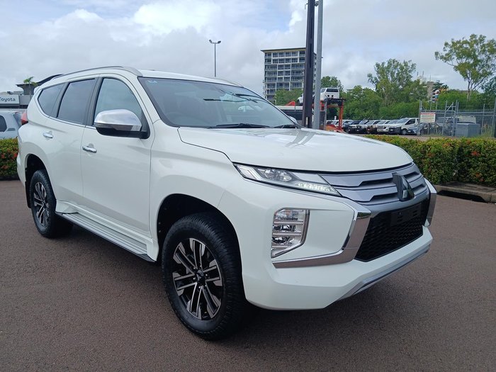 2023 Mitsubishi Pajero Sport GLS
