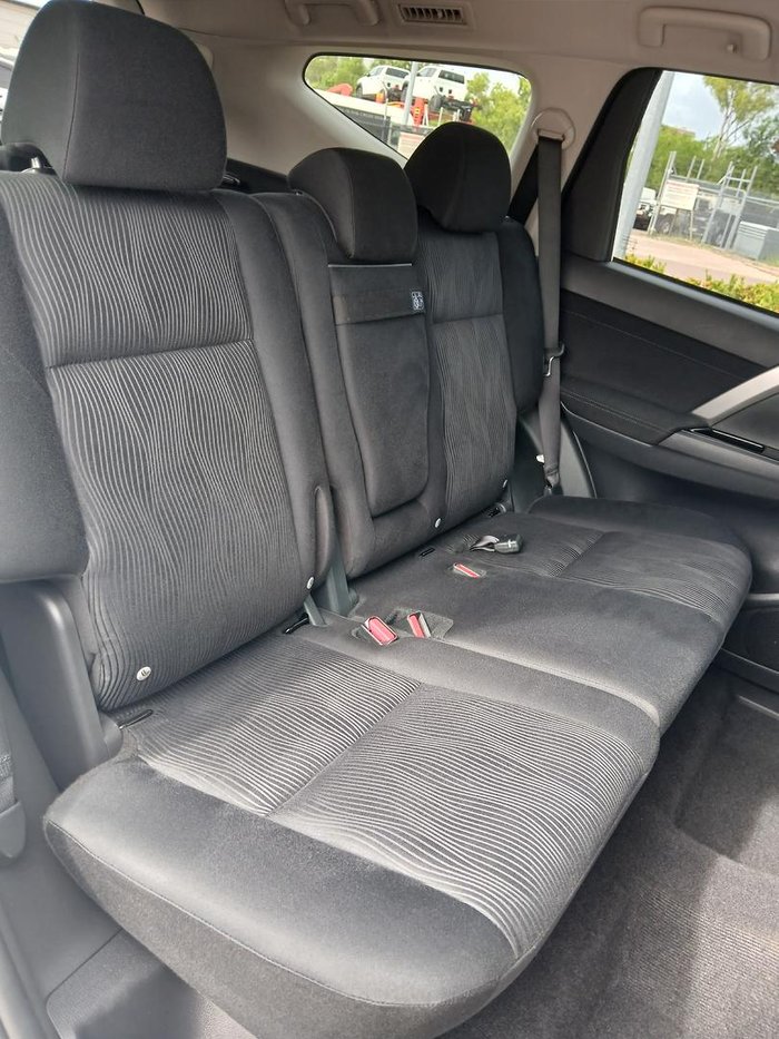 2023 Mitsubishi Pajero Sport GLS