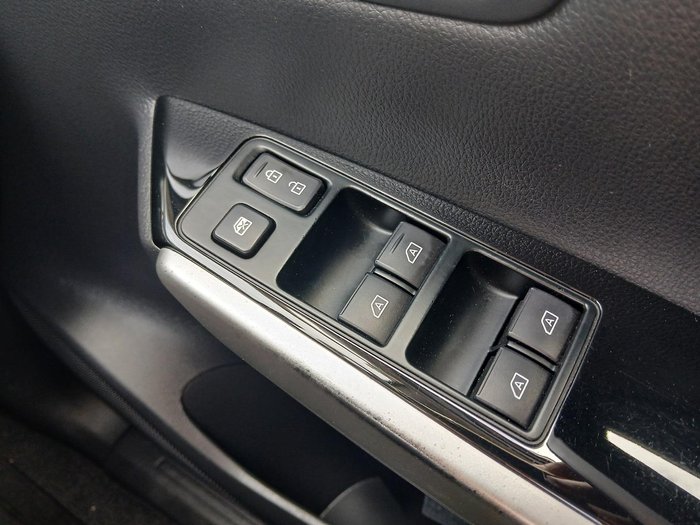 2023 Mitsubishi Pajero Sport GLS