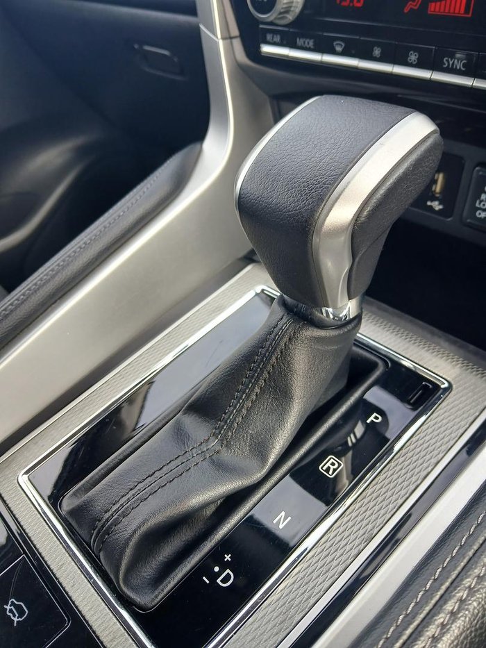 2023 Mitsubishi Pajero Sport GLS