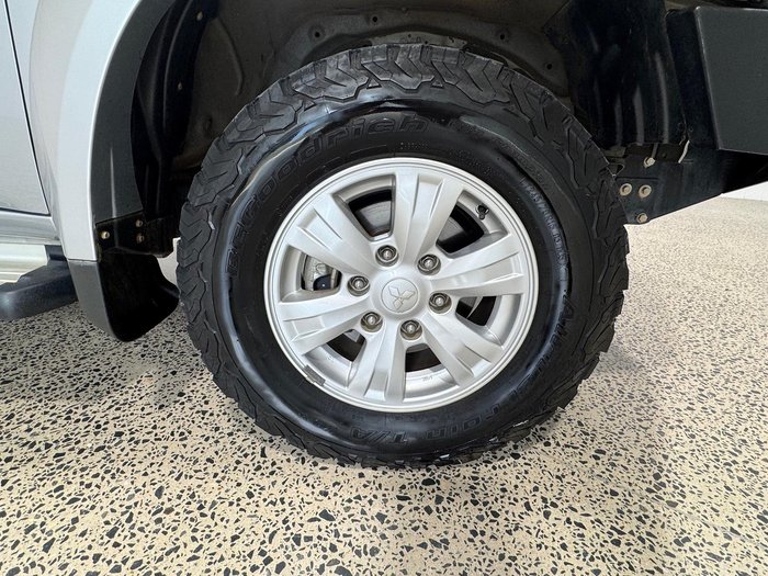 2015 Mitsubishi Triton GLX