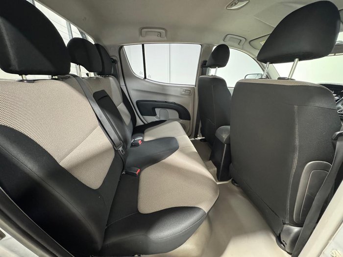 2015 Mitsubishi Triton GLX