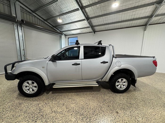 2015 Mitsubishi Triton GLX