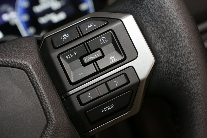 2025 Toyota Landcruiser Prado VX