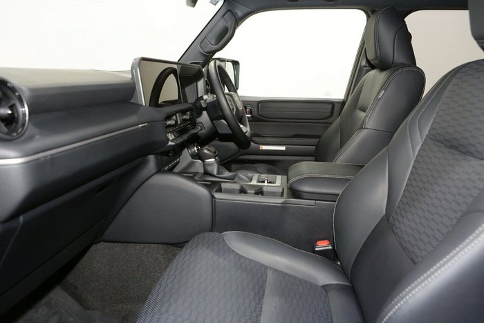 2025 Toyota Landcruiser Prado VX