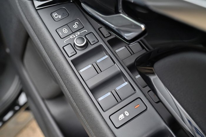 2019 Land Rover Range Rover Evoque P200 SE