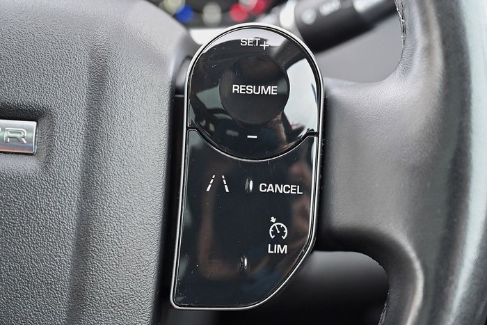 2019 Land Rover Range Rover Evoque P200 SE