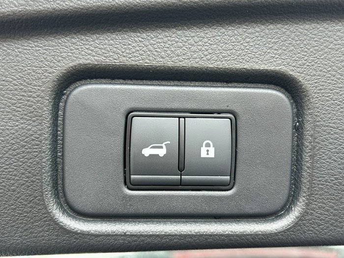 2023 Nissan PATHFINDER TI