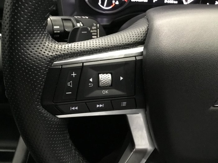 2023 Mitsubishi Outlander LS