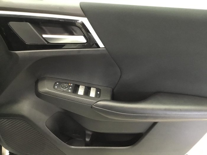 2023 Mitsubishi Outlander LS