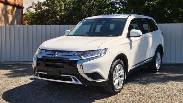 2021 Mitsubishi Outlander ES