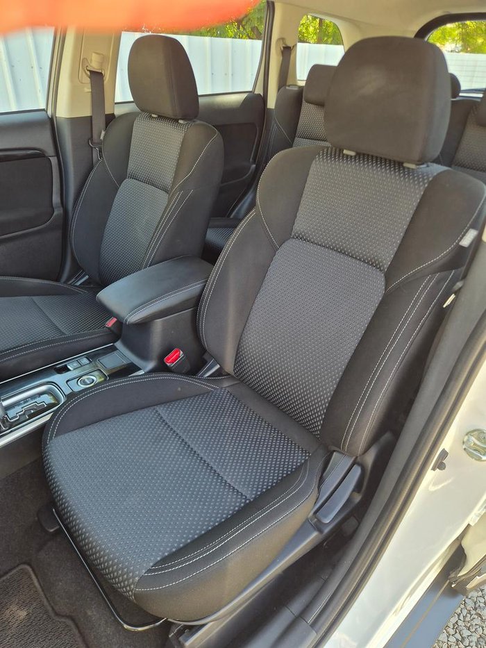 2021 Mitsubishi Outlander ES