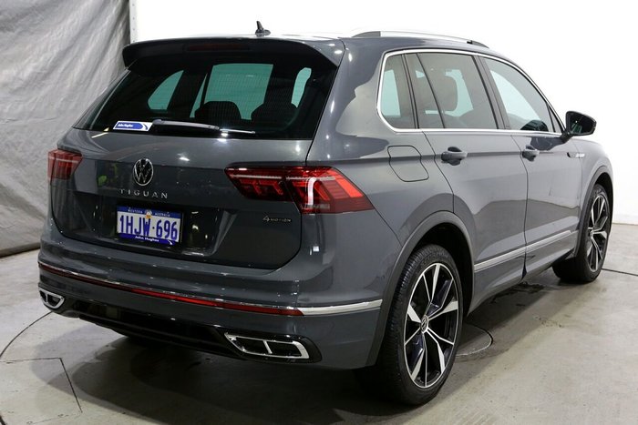 2021 Volkswagen Tiguan 162TSI R-Line