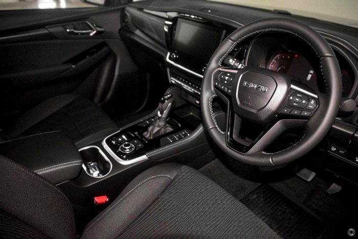 2025 Isuzu MU-X LS-U