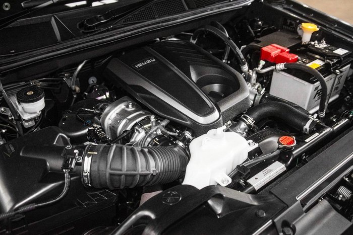 2025 Isuzu MU-X LS-U