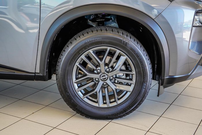 2024 Nissan X-TRAIL ST