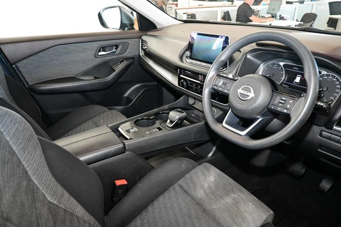 2024 Nissan X-TRAIL ST