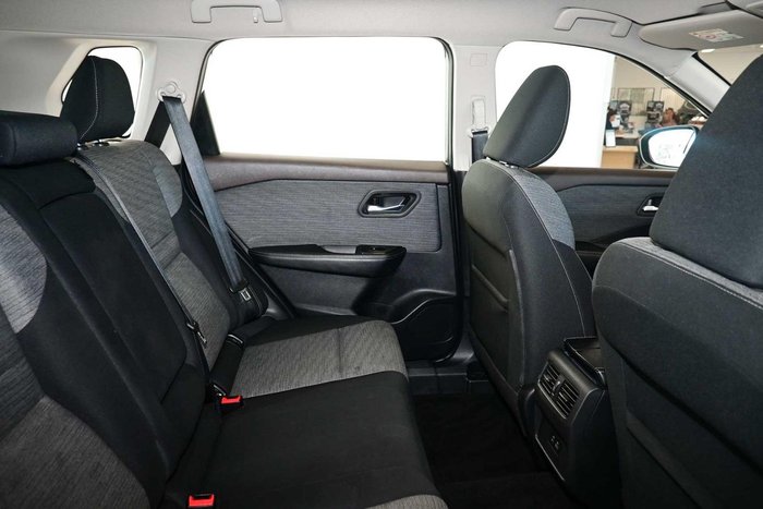 2024 Nissan X-TRAIL ST