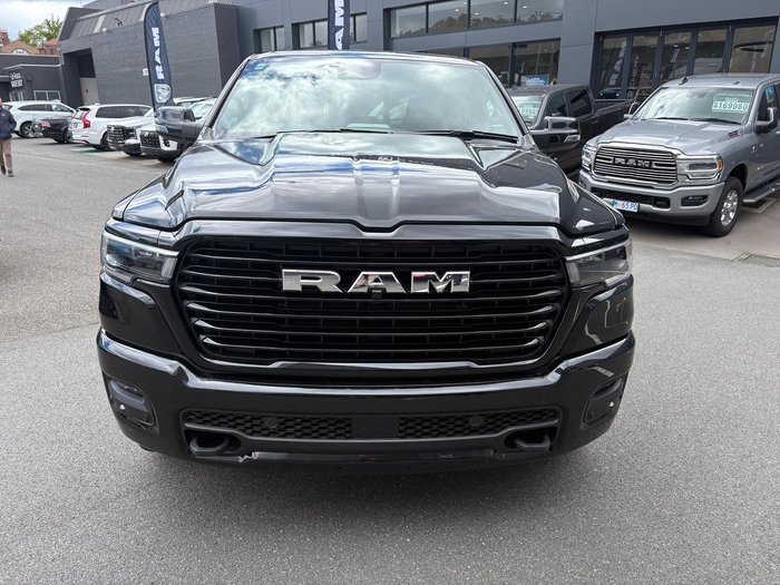 2025 RAM 1500 Laramie Sport Hurricane SO RamBox DT MY25 4X4 Dual Range Diamond Black