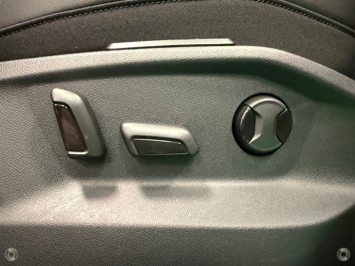 2025 Volkswagen T-Roc 140TSI R-Line