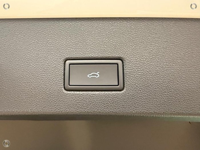 2025 Volkswagen T-Roc 140TSI R-Line