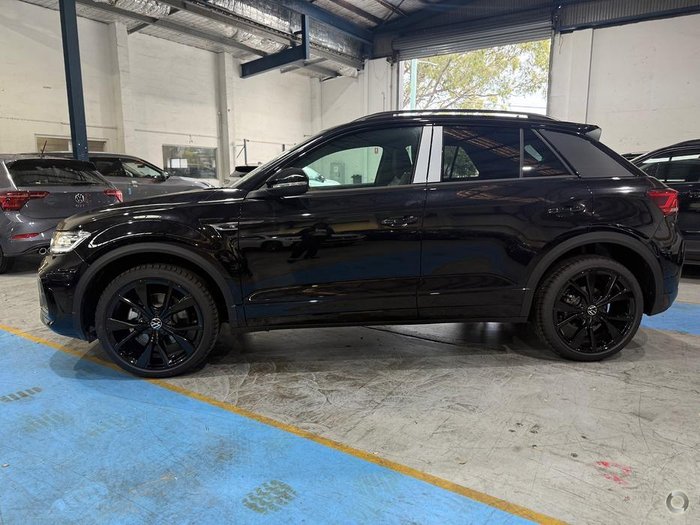 2025 Volkswagen T-Roc 140TSI R-Line